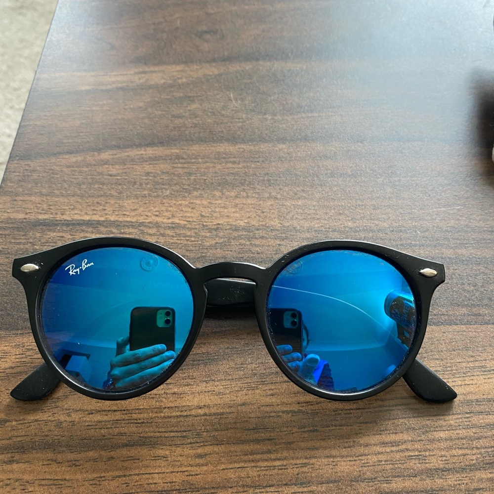 Round Ray Ban Sunglasses